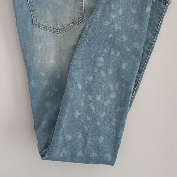 Forever 21 Mid Rise Skinny Fit Light Denim - Picture 7 of 11